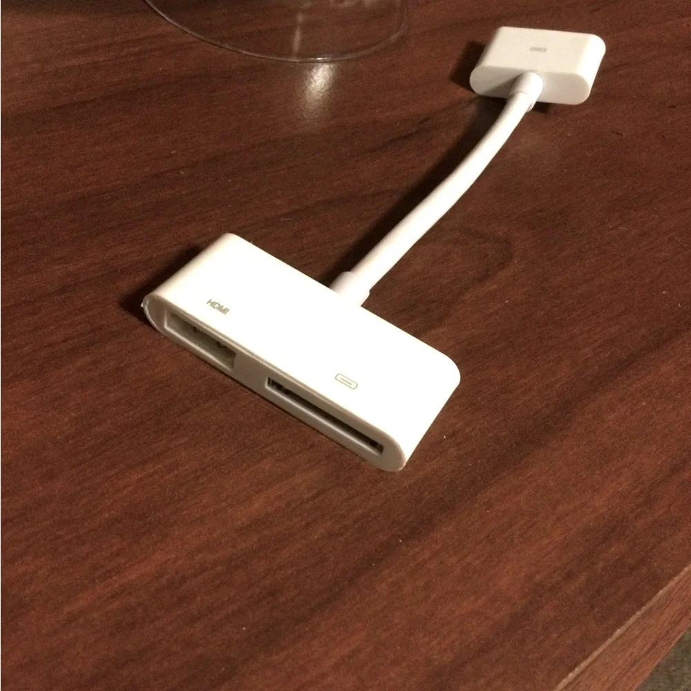 Apple Audio Video Adapter Older iPad or iPhone